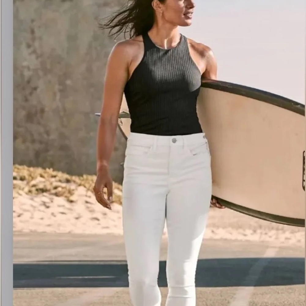 ATHLETA High-Rise White Jeans - size 4